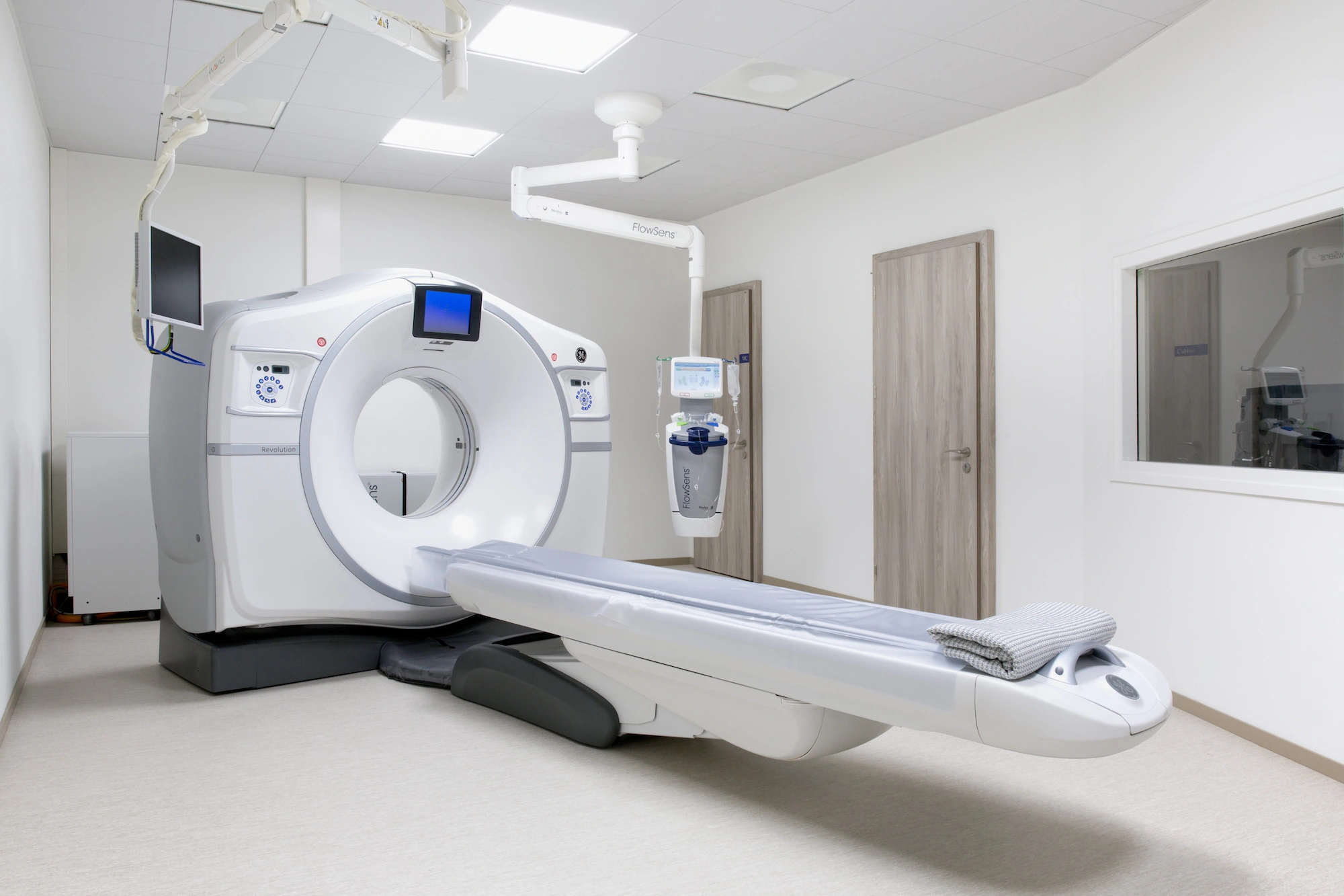 Advanced imaging equipment for scans at PRIME Medical Jamaica